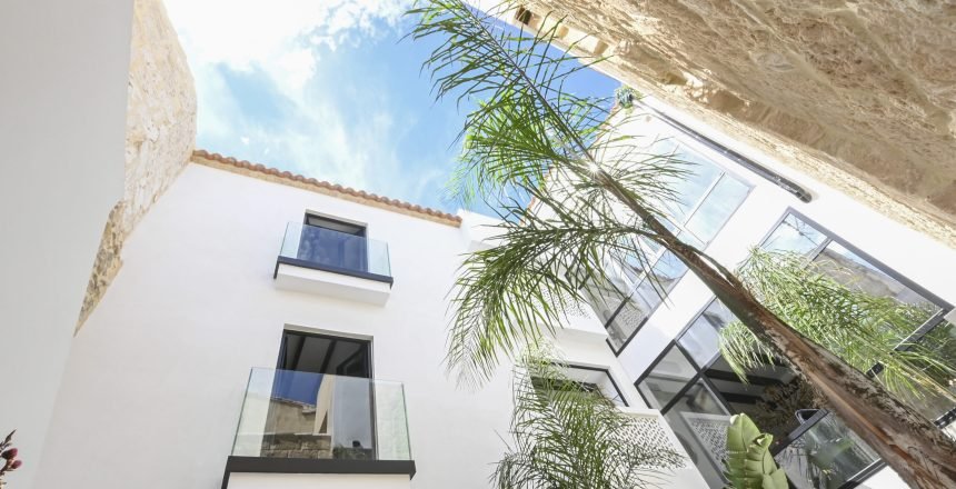 Vacaciones exclusivas en Costa Blanca: reserva tu casa ideal